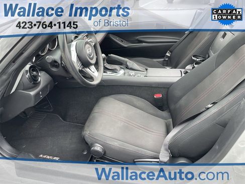 Used 2018 MAZDA MX-5 Miata Club image 9
