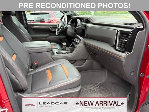 Used 2024 GMC Sierra 1500 AT4 w/ Technology Package AWD/4WD image 10