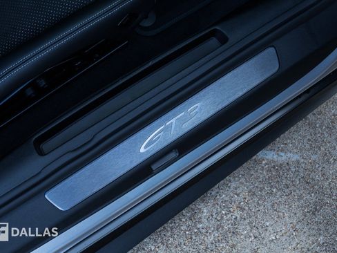 Used 2022 Porsche 911 GT3 RWD image 32