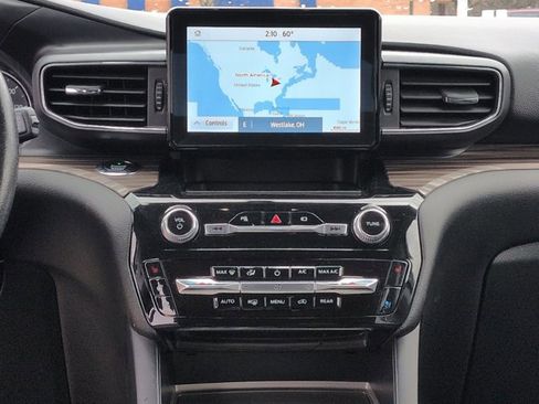 Used 2021 Ford Explorer Limited w/ Equipment Group 301A image 15