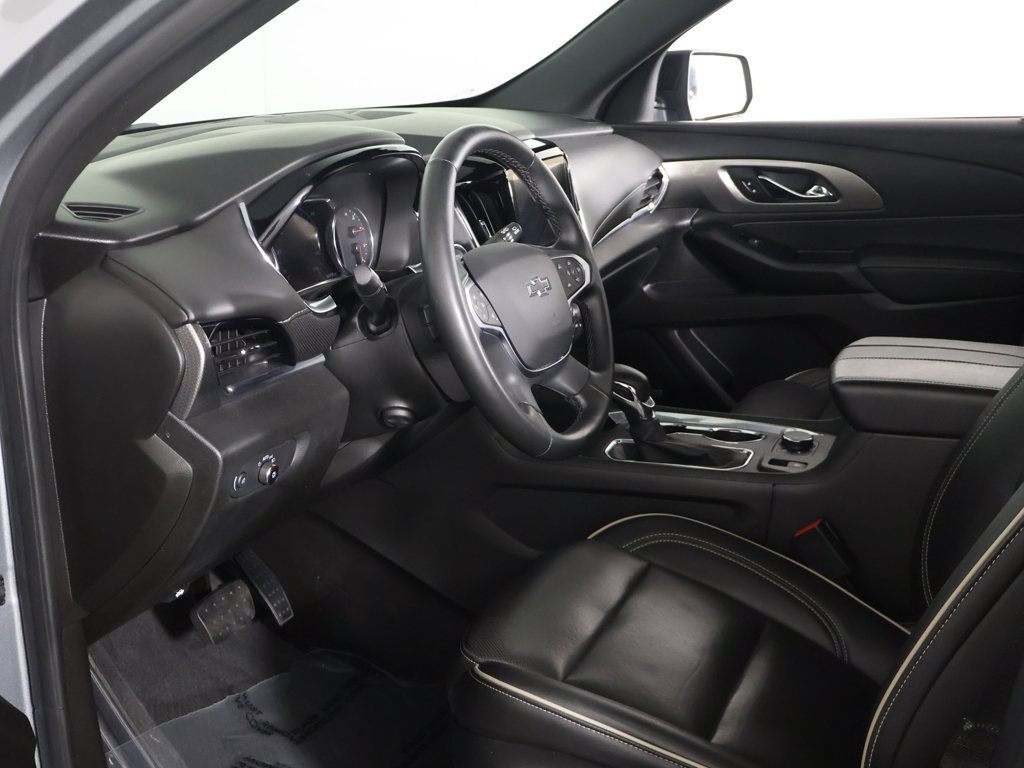 Used 2023 Chevrolet Traverse Premier w/ Redline Edition AWD/4WD image 31