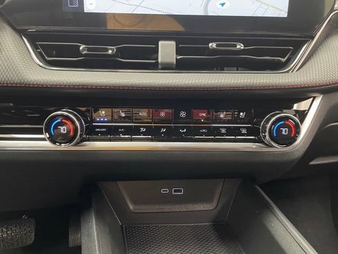 New 2026 Chevrolet Equinox RS w/ Convenience Package III AWD/4WD image 6