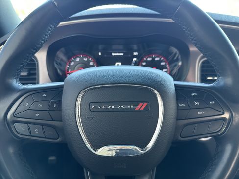 Used 2022 Dodge Charger SXT w/ Blacktop Package image 10