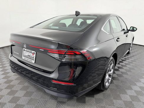 Used 2024 Honda Accord EX image 9