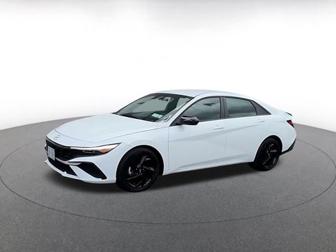 Used 2026 Hyundai Elantra Sport FWD image 6