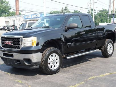 Used 2011 GMC Sierra 2500 SLE w/ Snow Plow Prep Package