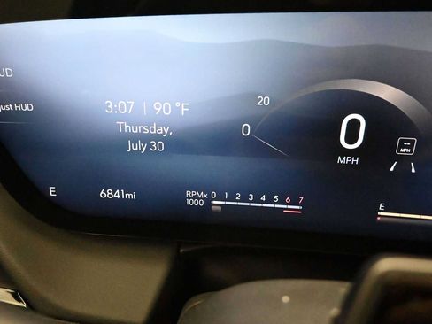 Used 2026 Buick Enclave Avenir w/ Super Cruise Package AWD/4WD image 10