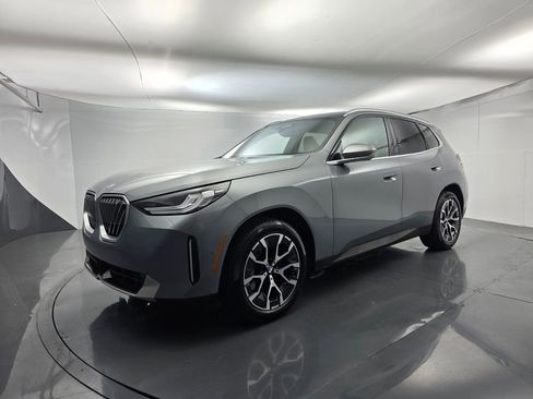 Used 2025 BMW X3 xDrive30i w/ Convenience Package image 8