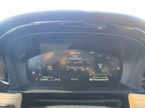 Used 2022 Lincoln Corsair Reserve w/ Elements Package image 21