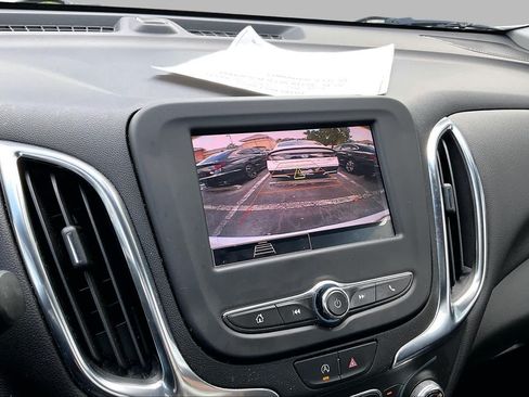 Used 2024 Chevrolet Equinox LT FWD image 21