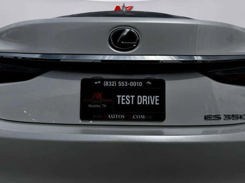 Used 2023 Lexus ES 350 image 16