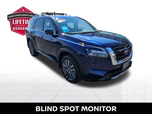 Used 2025 Nissan Pathfinder SL w/ SL Premium Package image 7