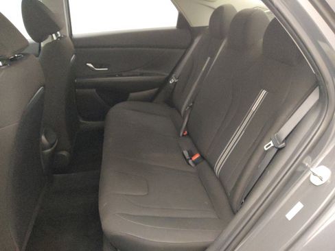 Used 2023 Hyundai Elantra SEL FWD image 18