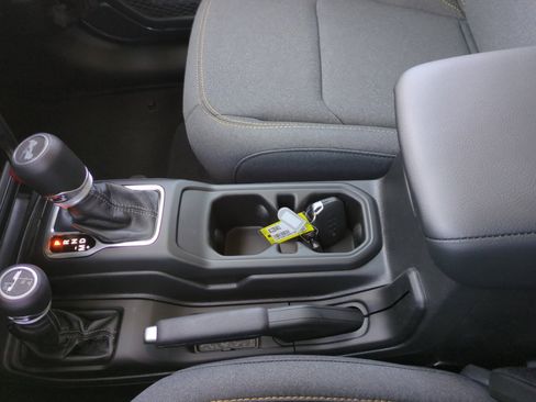 New 2025 Jeep Wrangler Sport S image 15