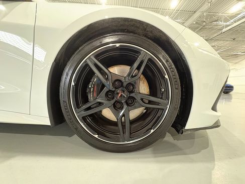 Used 2021 Chevrolet Corvette Stingray Premium Conv w/ Z51 Performance Package RWD image 62