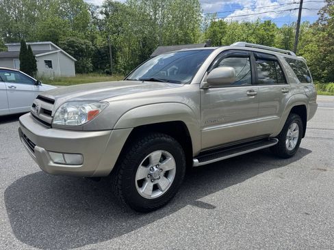 Used 2003 Toyota 4Runner Limited w/ Preferred Accessory Pkg AWD/4WD image 2