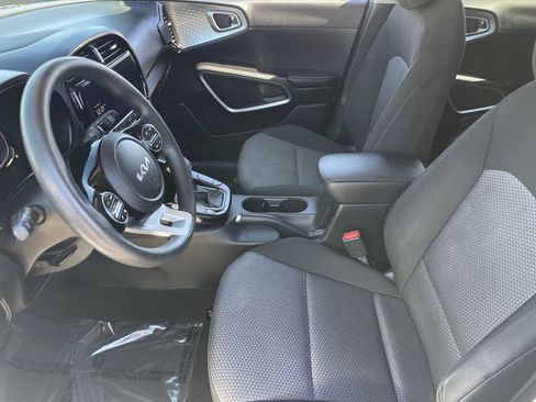 Certified 2023 Kia Soul S image 18