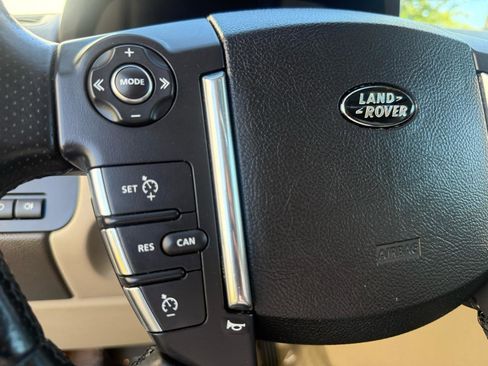 Used 2013 Land Rover Range Rover Sport HSE AWD/4WD image 38