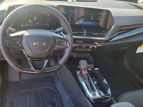 New 2026 Chevrolet Trax RS w/ Sunroof Package image 24