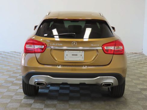 Used 2018 Mercedes-Benz GLA 250 4MATIC image 4