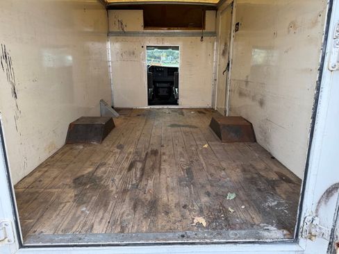 Used 2010 GMC Savana 3500 CUTAWAY BOX TRUCK COMMERCIAL image 13