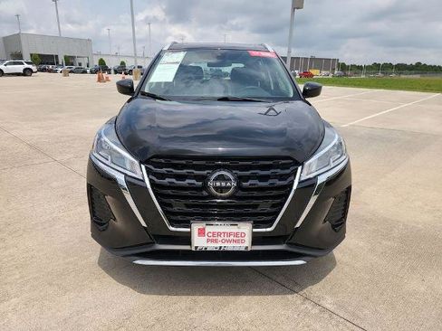 Certified 2023 Nissan Kicks SV FWD image 9