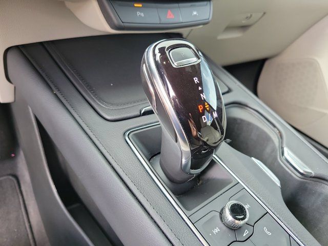 Used 2022 Cadillac XT4 Premium Luxury w/ Technology Package FWD image 29