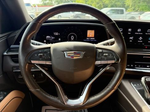 Used 2021 Cadillac Escalade ESV Sport AWD/4WD image 18