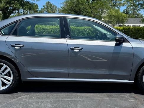 Used 2019 Volkswagen Passat 2.0T Wolfsburg w/ Wheels & Sunroof Package FWD image 6