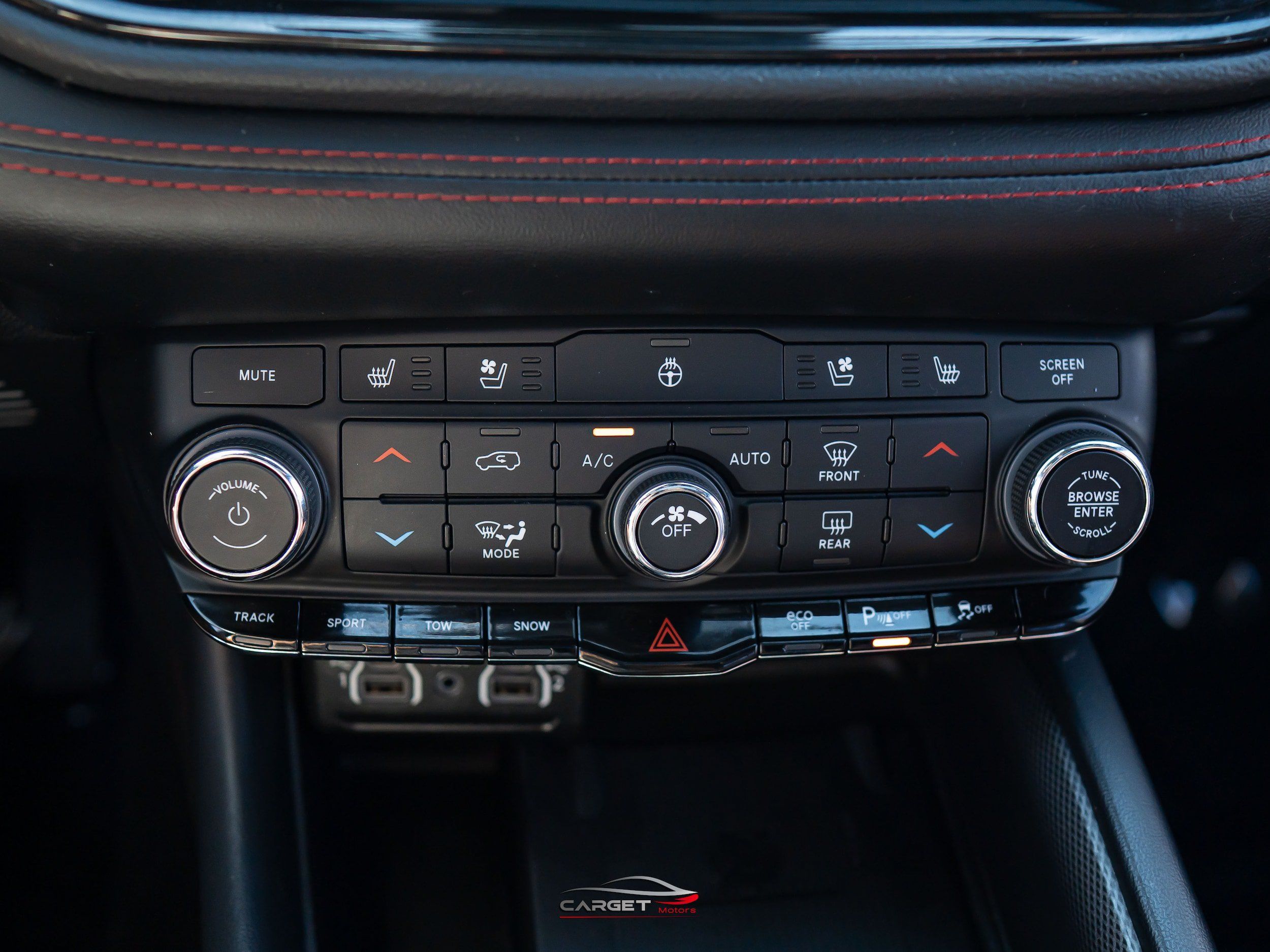 Used 2023 Dodge Durango R/T w/ Tow 'N Go Package AWD/4WD image 36