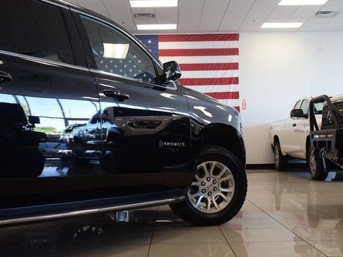 Used 2018 GMC Yukon XL SLT AWD/4WD image 37