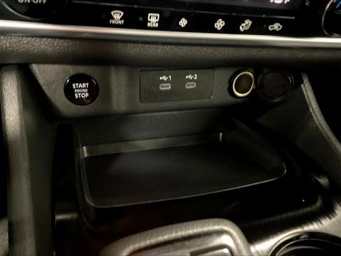 Certified 2024 Nissan Rogue SV image 26