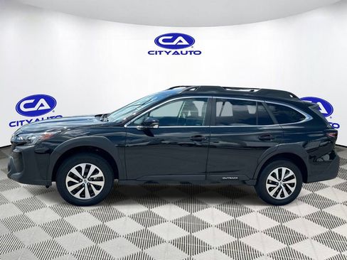Used 2023 Subaru Outback Premium AWD/4WD image 8