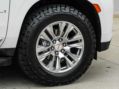 Used 2021 GMC Yukon Denali w/ Advanced Technology Package AWD/4WD image 60
