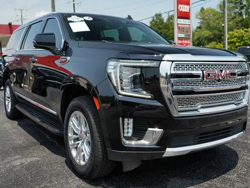 Used 2024 GMC Yukon XL SLT w/ SLT Luxury Package AWD/4WD image 39
