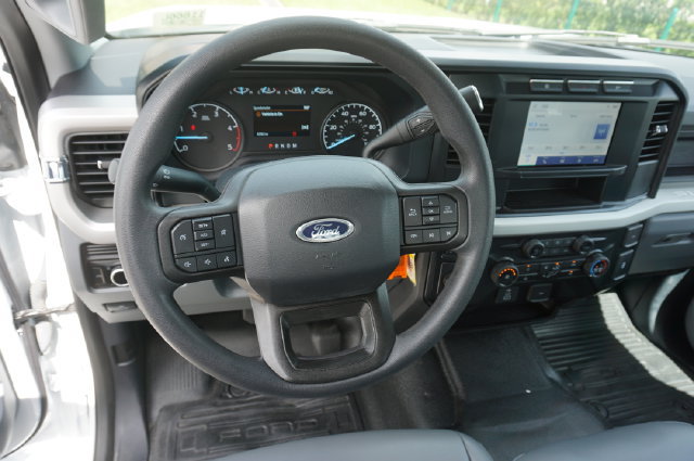 Used 2024 Ford F350 XL RWD image 14