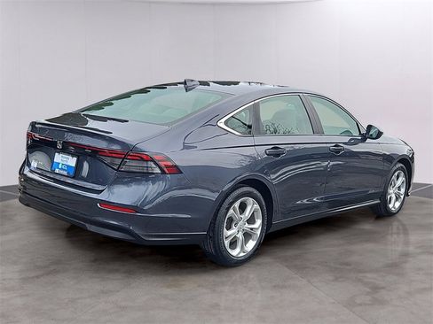 Used 2023 Honda Accord LX image 4