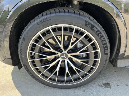 Used 2026 Mercedes-Benz GLC 43 AMG 4MATIC image 13