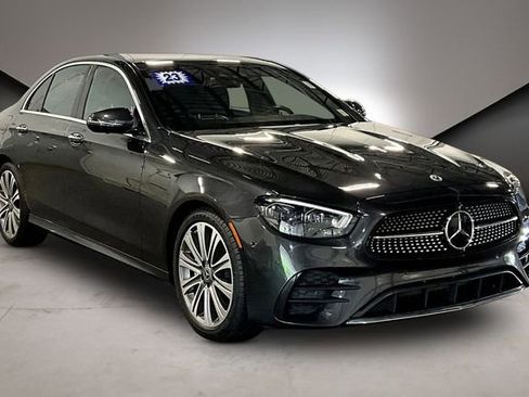 Used 2023 Mercedes-Benz E 350 4MATIC Sedan image 3