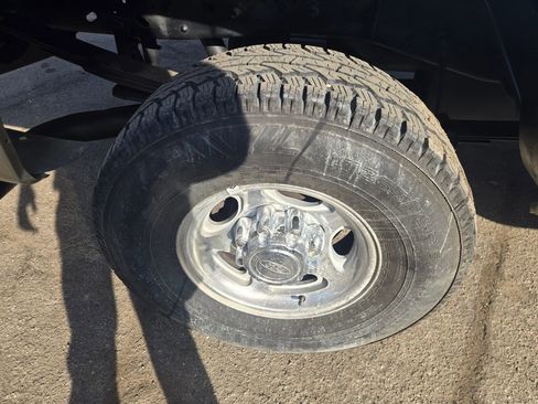 Used 2000 Ford F250 XL image 27