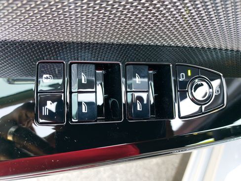 New 2025 BMW 760i xDrive w/ Executive Package image 29