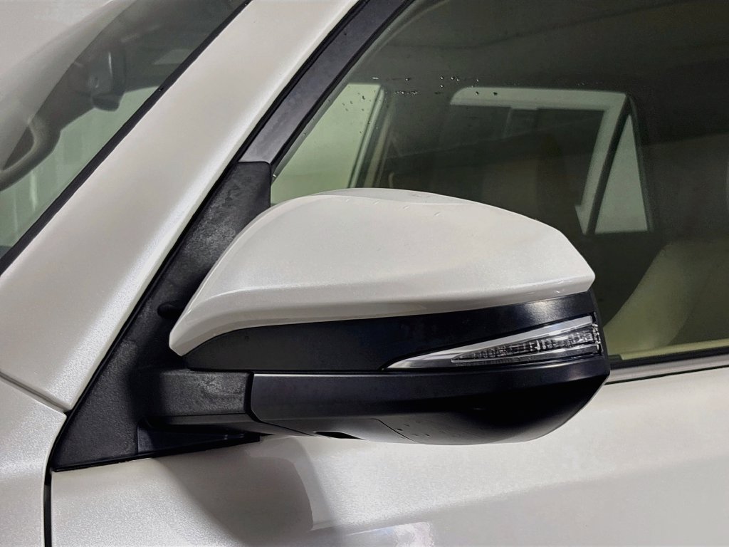Used 2018 Toyota 4Runner Limited AWD/4WD image 10