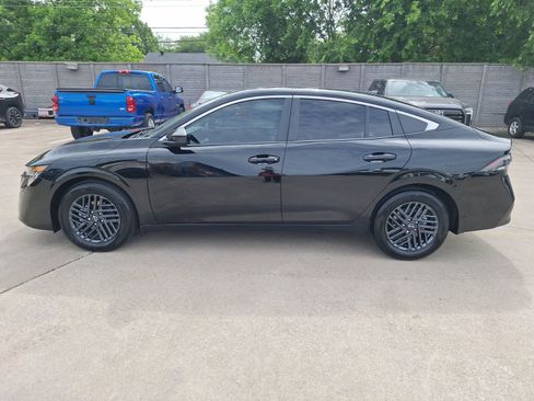 Used 2026 Nissan Sentra SV w/ Floor Mat Package FWD image 3