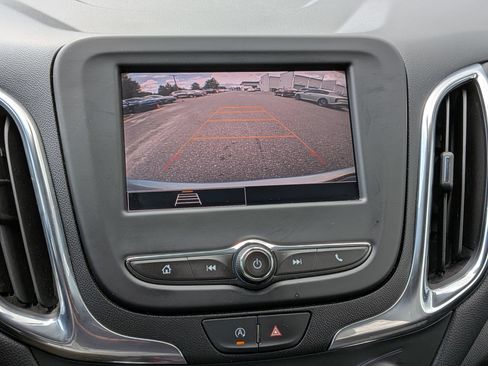 Used 2022 Chevrolet Equinox LT FWD image 23