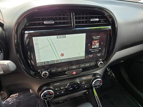 Used 2024 Kia Soul GT-Line FWD image 28