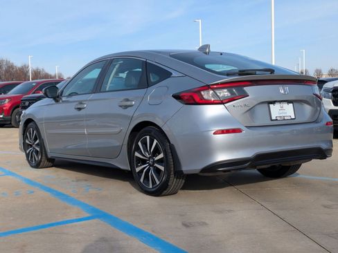 Certified 2022 Honda Civic EX-L image 8