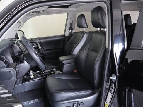 Used 2021 Toyota 4Runner Nightshade image 9