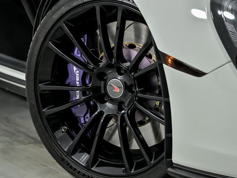 Used 2017 McLaren 570S Coupe image 4