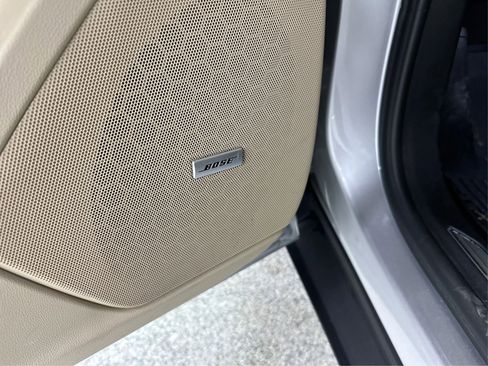 Used 2018 Cadillac XT5 Sport Utility 4D image 28