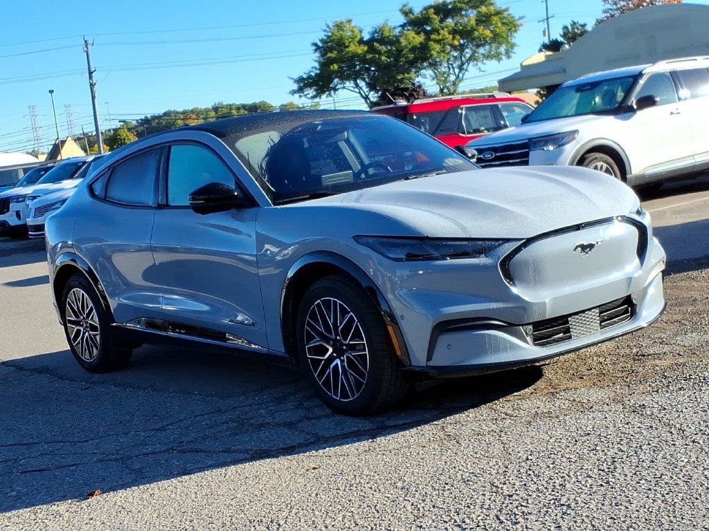 Used 2024 Ford Mustang Mach-E Premium AWD/4WD image 7